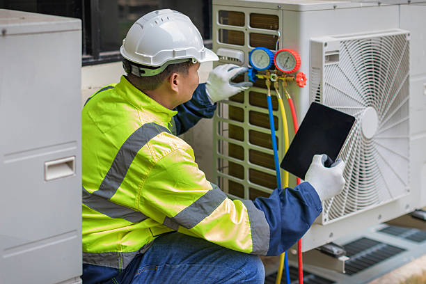 Professional Hvac technician working in Woodworth, LA